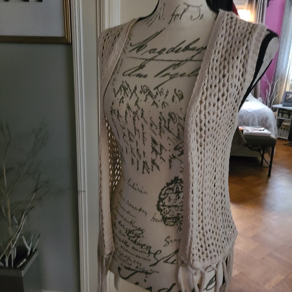 Xhilaration knitted vest hp🔥🔥🔥 - Picture 3 of 6